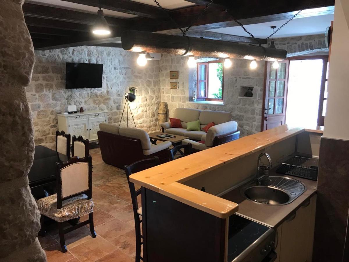 הוילה קוטור Stone House 264 מראה חיצוני תמונה