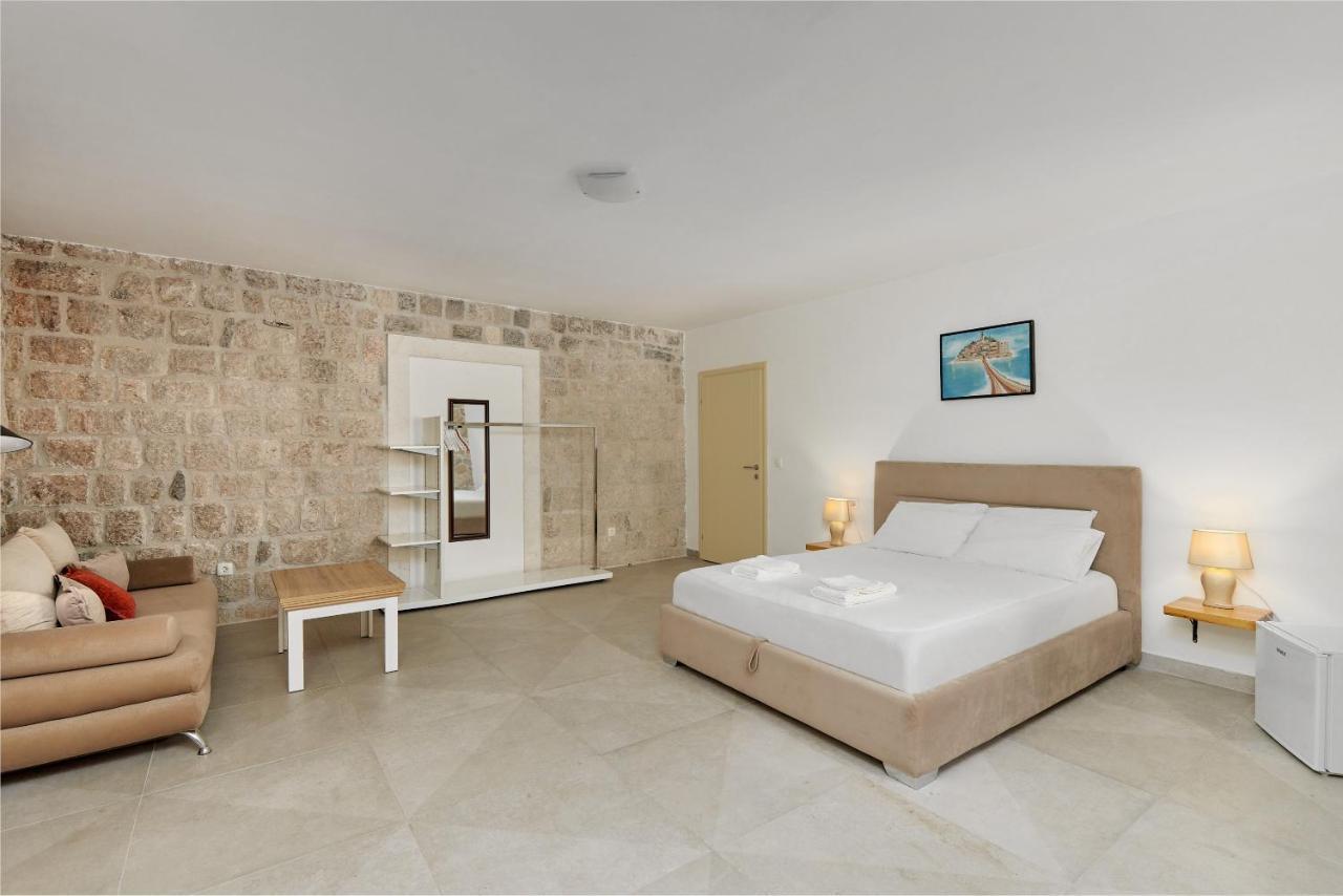 הוילה קוטור Stone House 264 מראה חיצוני תמונה