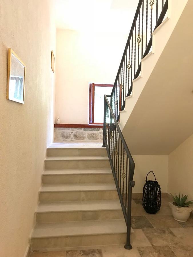הוילה קוטור Stone House 264 מראה חיצוני תמונה
