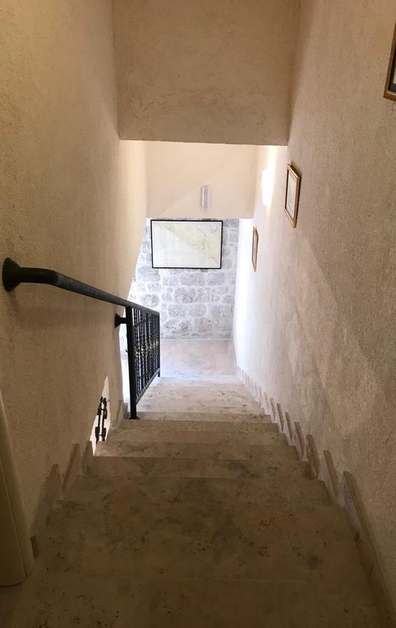 הוילה קוטור Stone House 264 מראה חיצוני תמונה