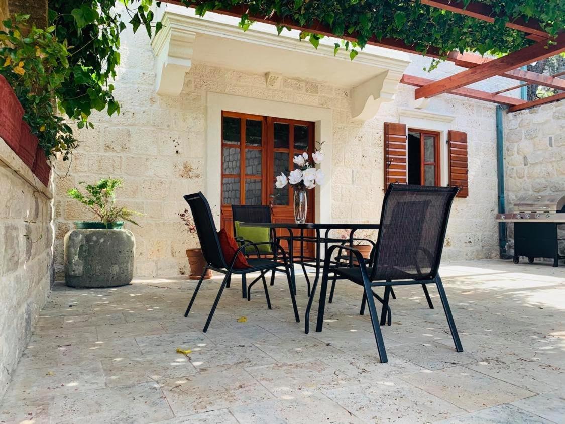 הוילה קוטור Stone House 264 מראה חיצוני תמונה